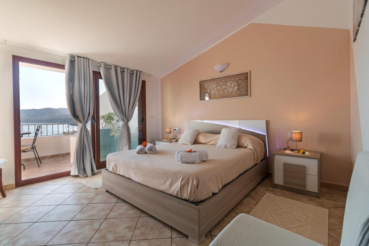 Sebastian House Apartamento Cala Gonone Exterior foto