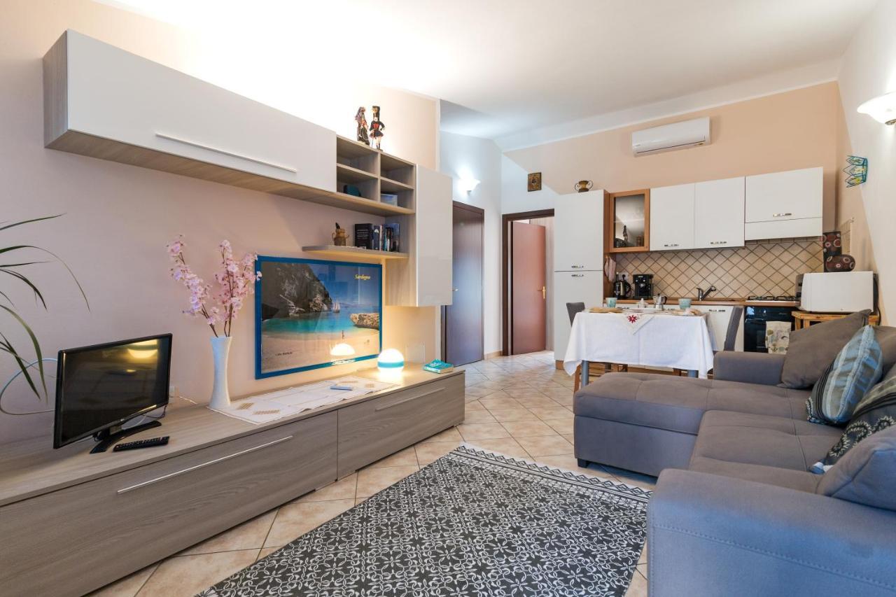 Sebastian House Apartamento Cala Gonone Exterior foto