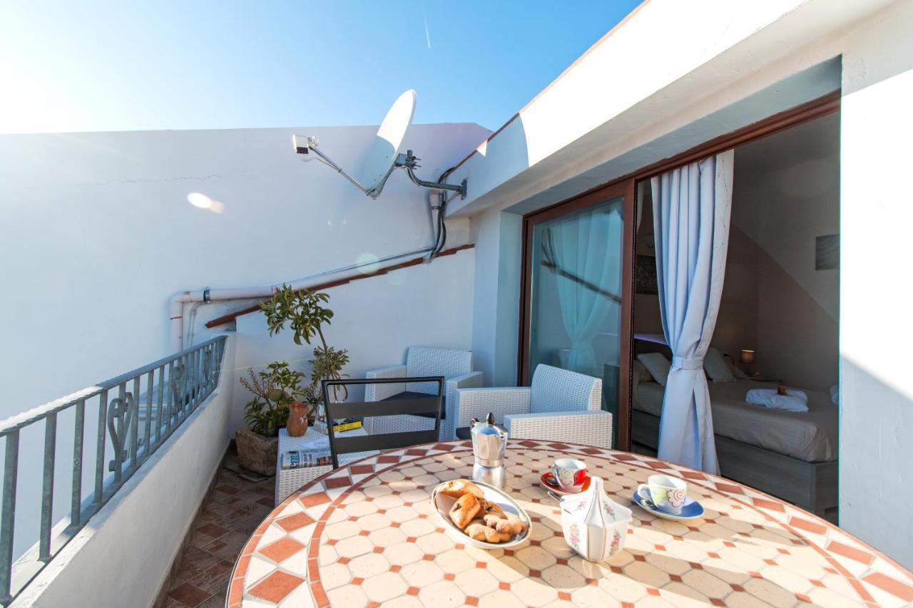 Sebastian House Apartamento Cala Gonone Exterior foto