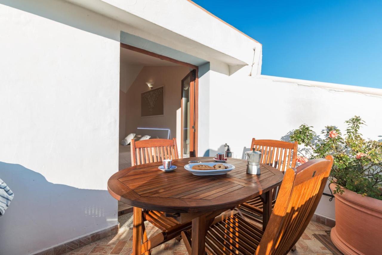Sebastian House Apartamento Cala Gonone Exterior foto